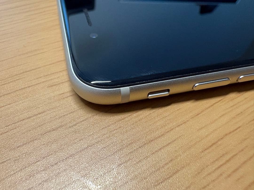 iPhone SE 第3世代 (SE3) 64GB ホワイト