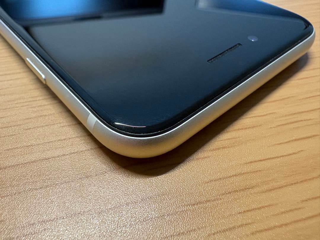 iPhone SE 第3世代 (SE3) 64GB ホワイト