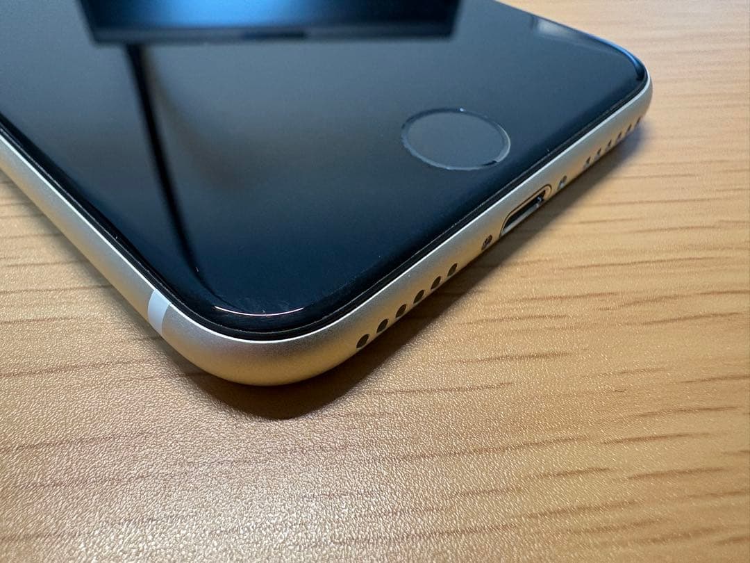 iPhone SE 第3世代 (SE3) 64GB ホワイト