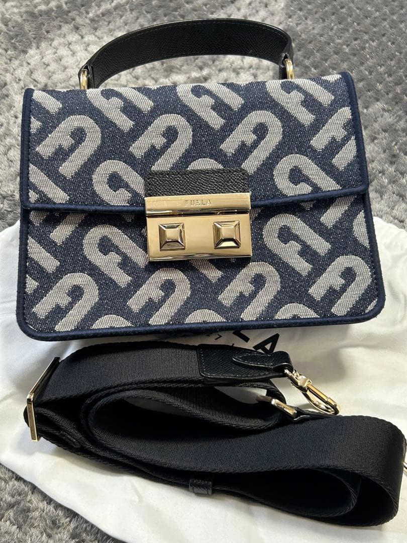 FURLA ショルダーバック　デニム　ネイビー　フルラ　ベラ