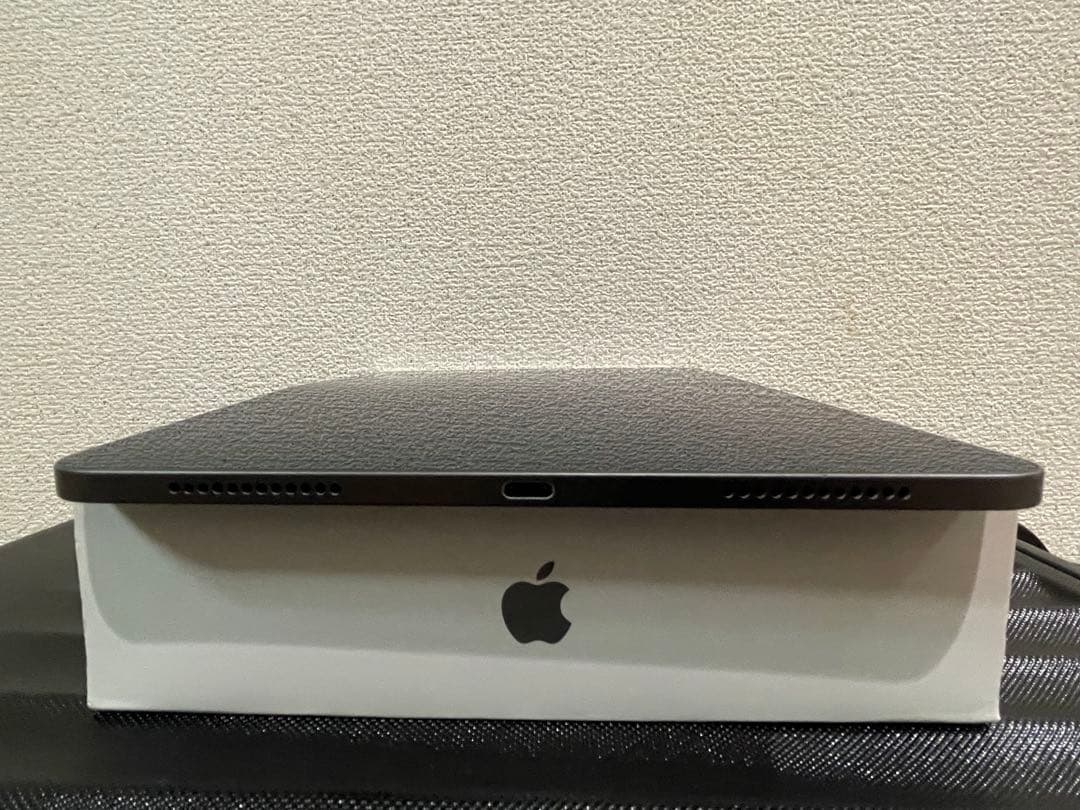 p*a様 iPad Air M1 第5世代 Wi-Fi 64GB スペースグレイ