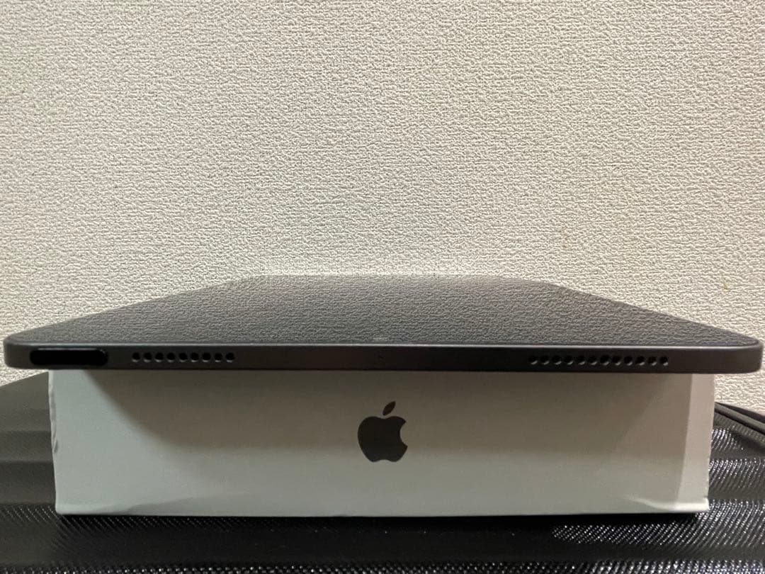 p*a様 iPad Air M1 第5世代 Wi-Fi 64GB スペースグレイ