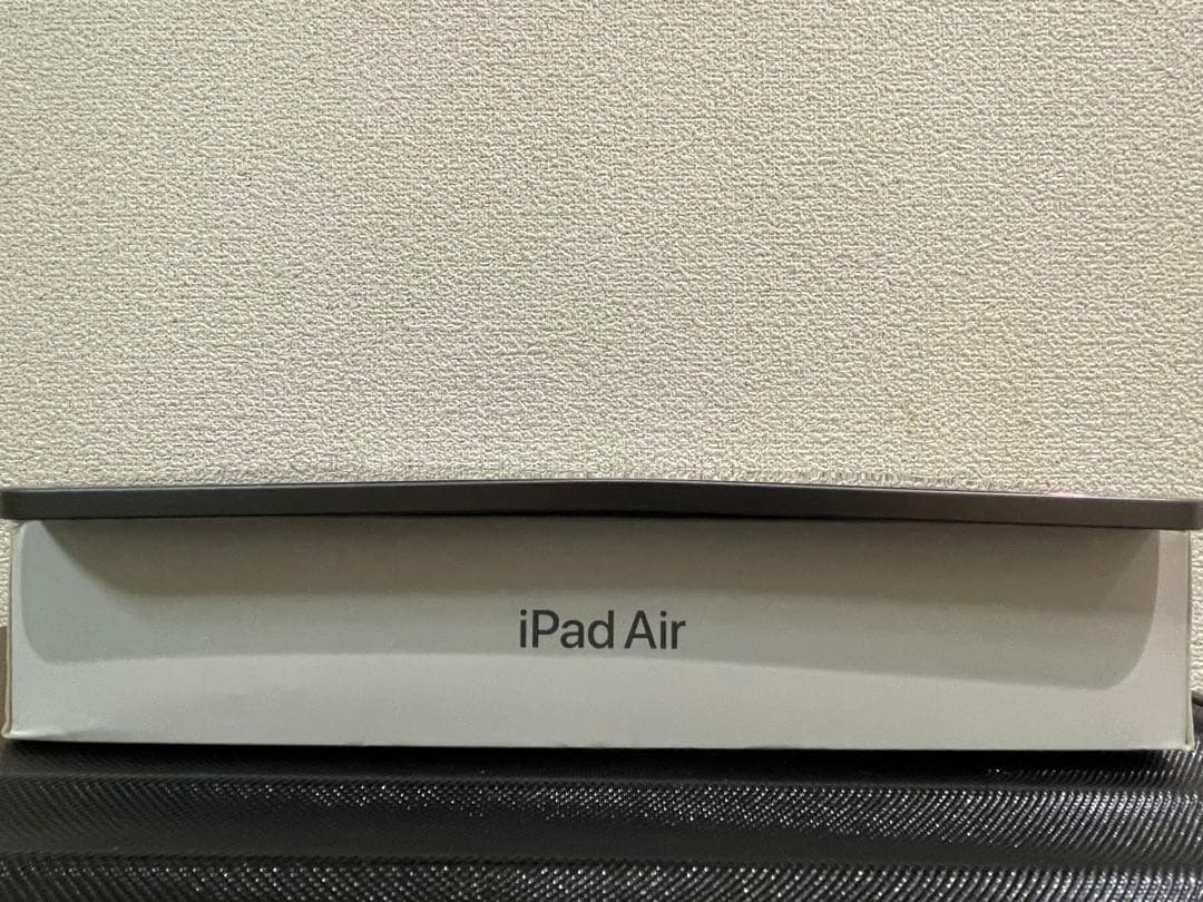 p*a様 iPad Air M1 第5世代 Wi-Fi 64GB スペースグレイ