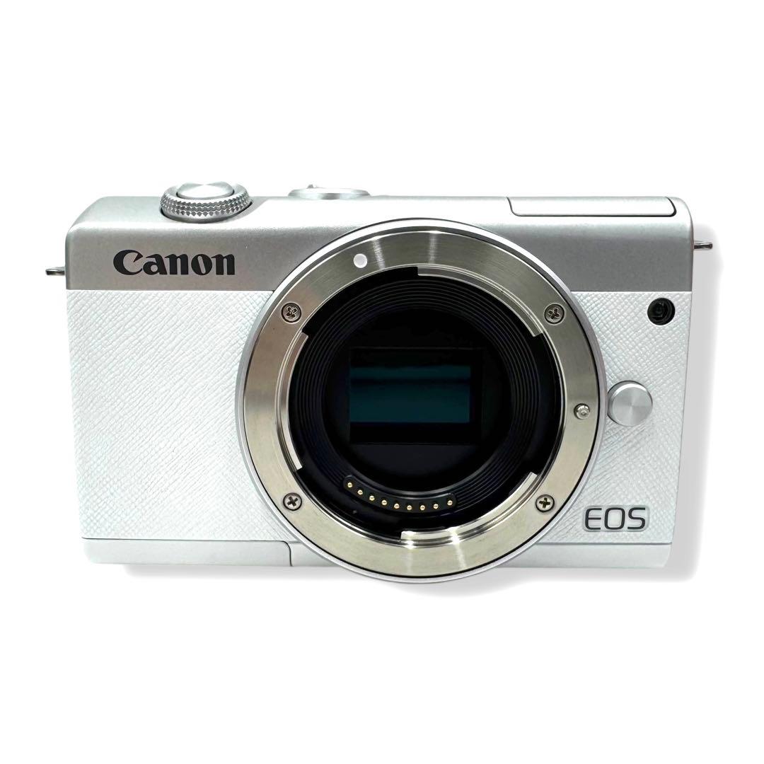 ほぼ未使用 CANON キヤノンEOS M200 レンズキット ホワイト