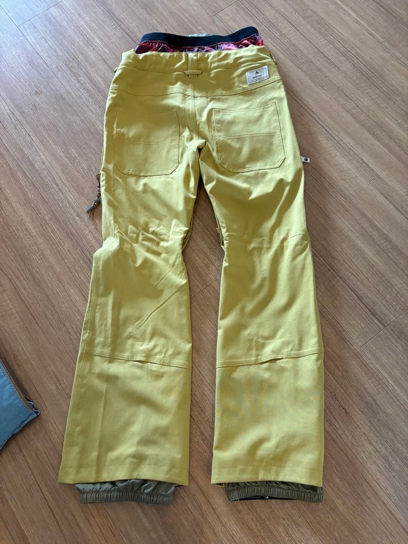 BURTON スノーボードウェア 女性用 上下セット