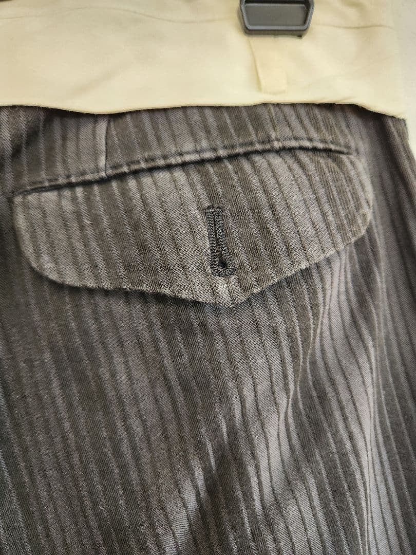 but beautiful II　目玉ボタンパンツ