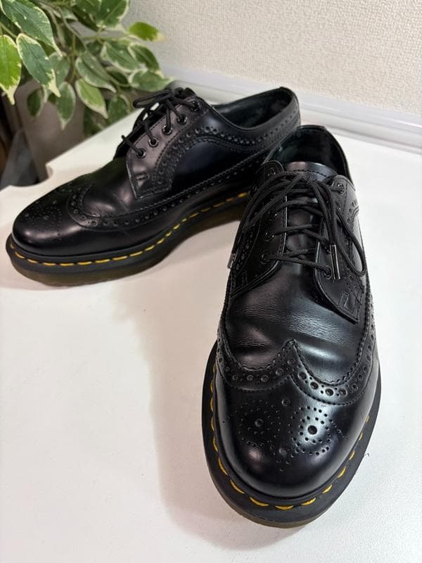 美品☆Dr.Martens　ドクターマーチン　イエローステッチブローグシューズ