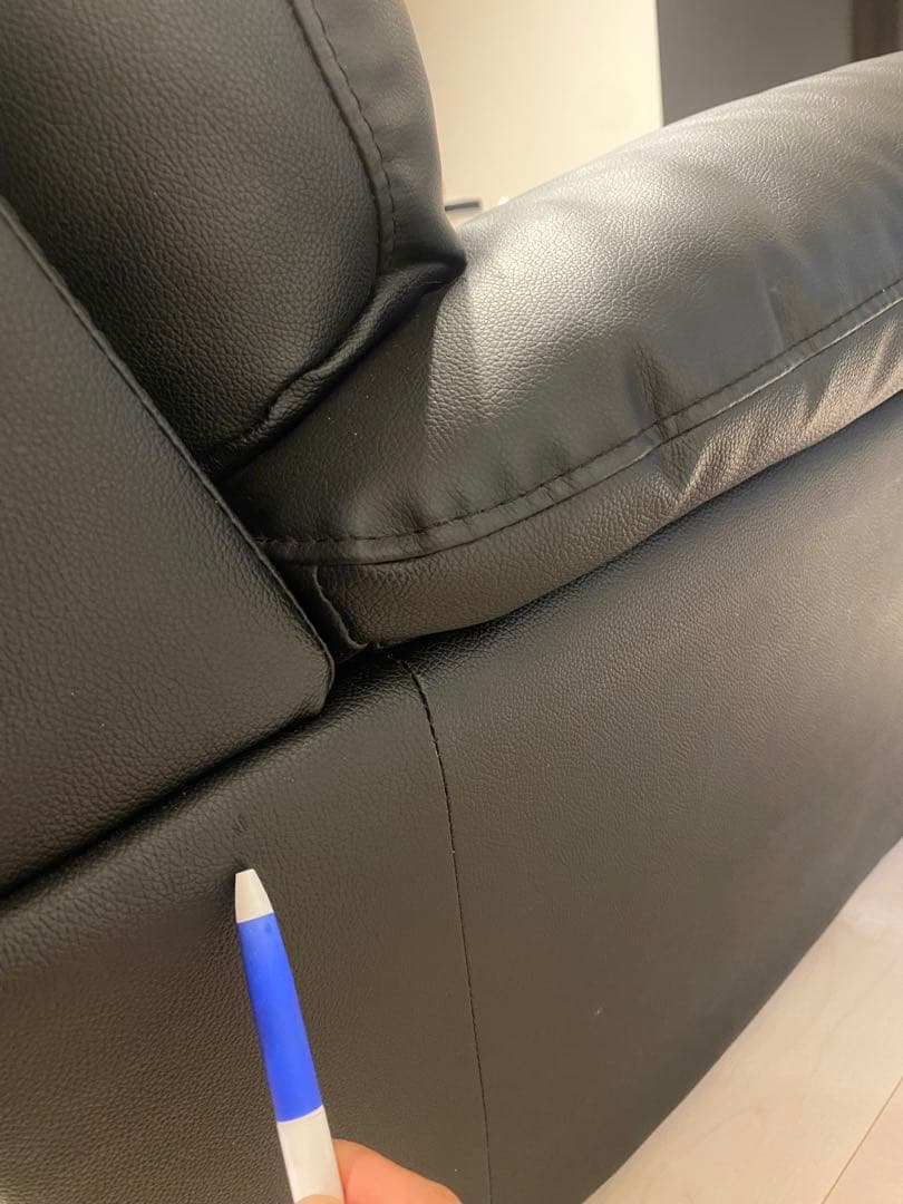 P*N様 ニトリの黒いソファ３人掛けソファ