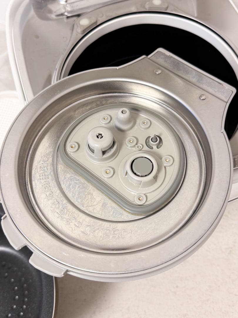 パナソニック SR-JW058-W可変圧力IHジャー炊飯器 3合炊き豊穣ホワイト