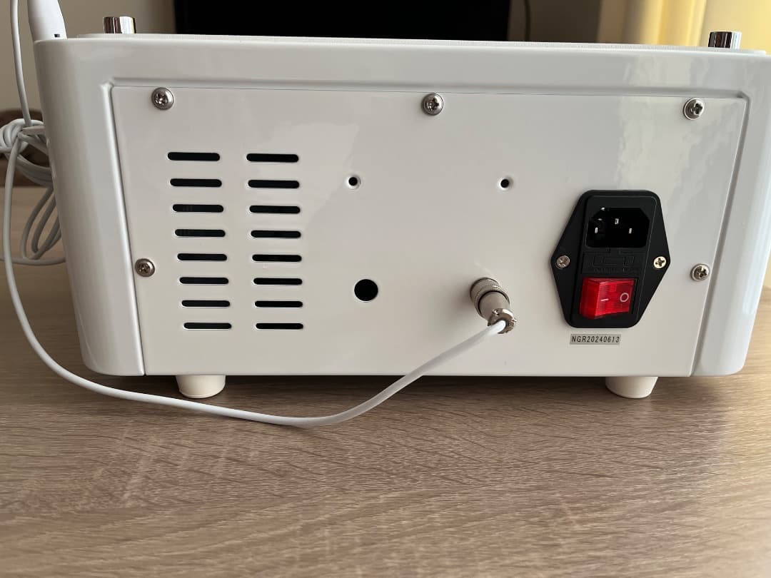 シミ取りケア機器 PURE RADIANCE