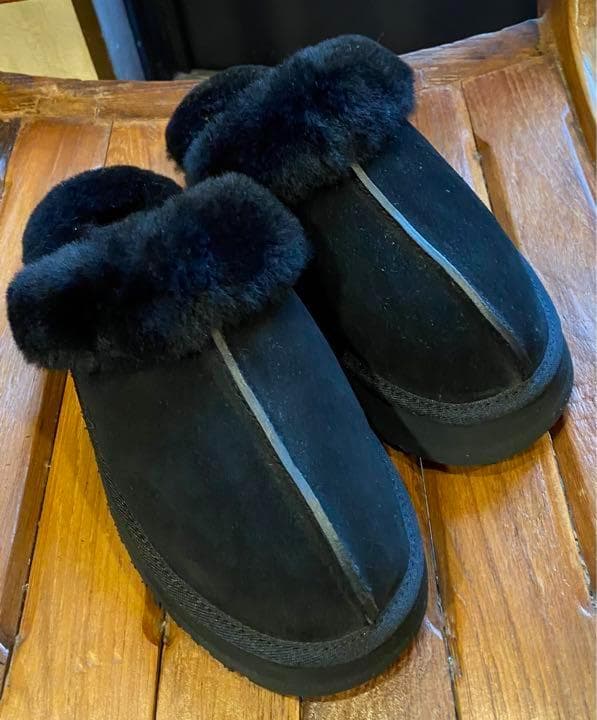 国内正規品✨③展示品✨24⇒～23靴下23.5素足✨UGG ✨ディスケット✨厚底