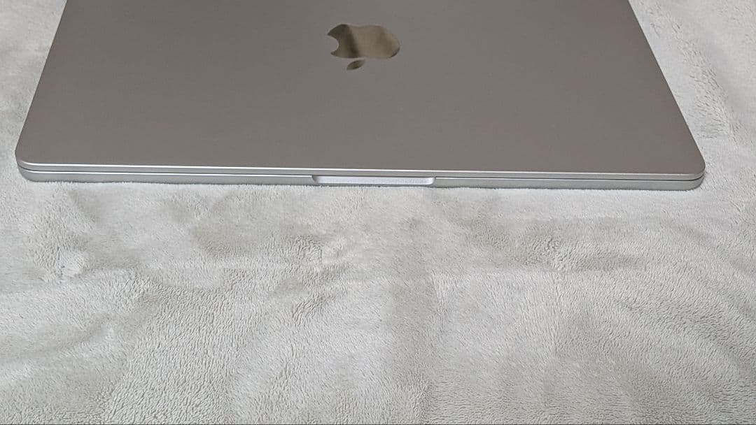 美品　MacBook Air M3 256GB 13インチシルバー 日本語配列