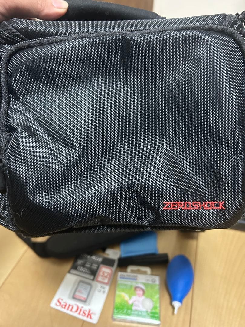 Canon EOS Kiss X10 一眼レフカメラ 18-55mm