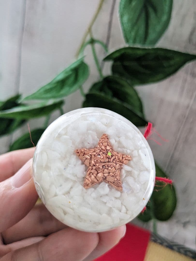 【睦月】①顔付き！かがみもちちゃん形オルゴナイト☆他２点