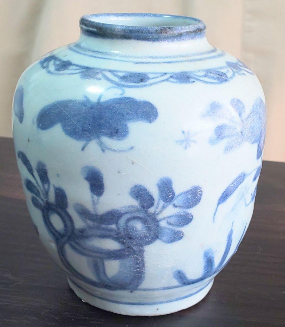 中国美術 明時代 白磁 漳州磁器壺 染付花蝶模様 陶磁器 茶壺