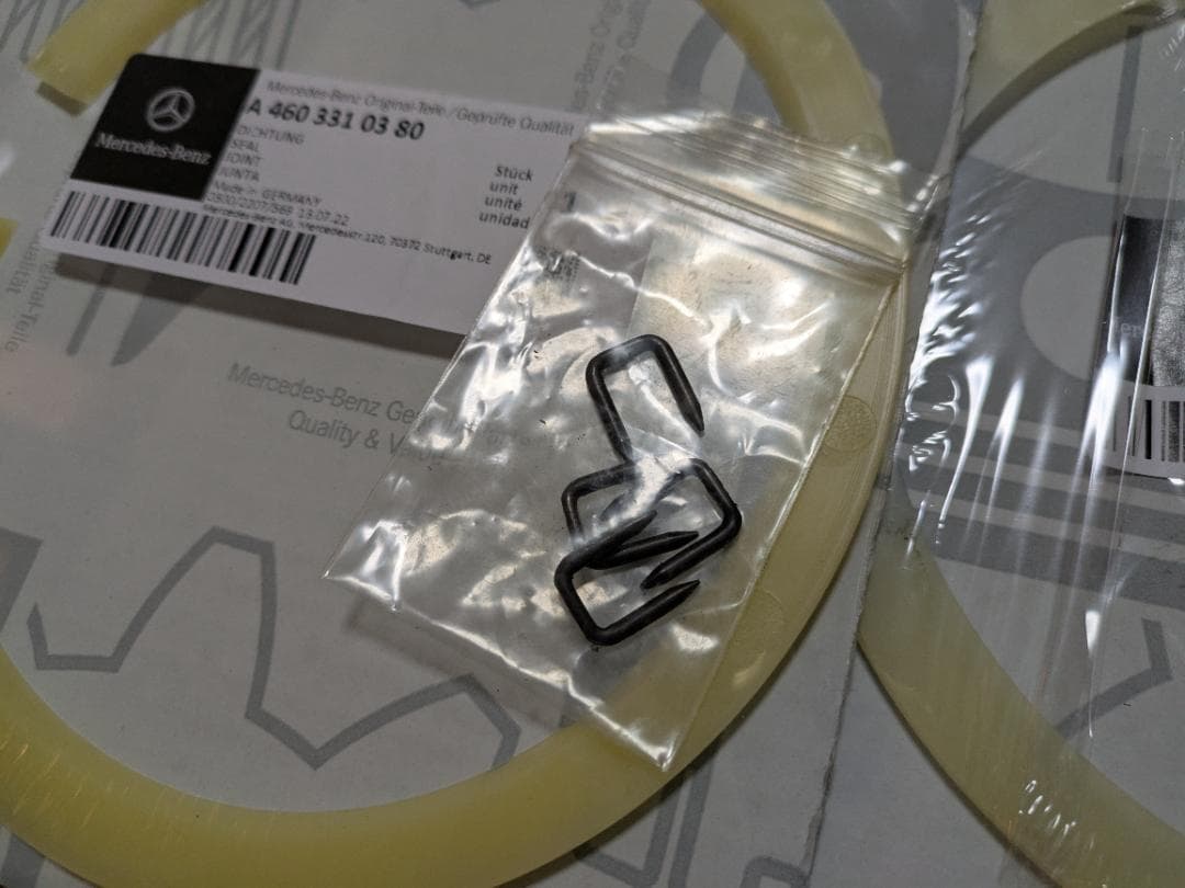 純正新品　W463　Gクラス　フロントアクスルシール・ピン　左右セット　ベンツ