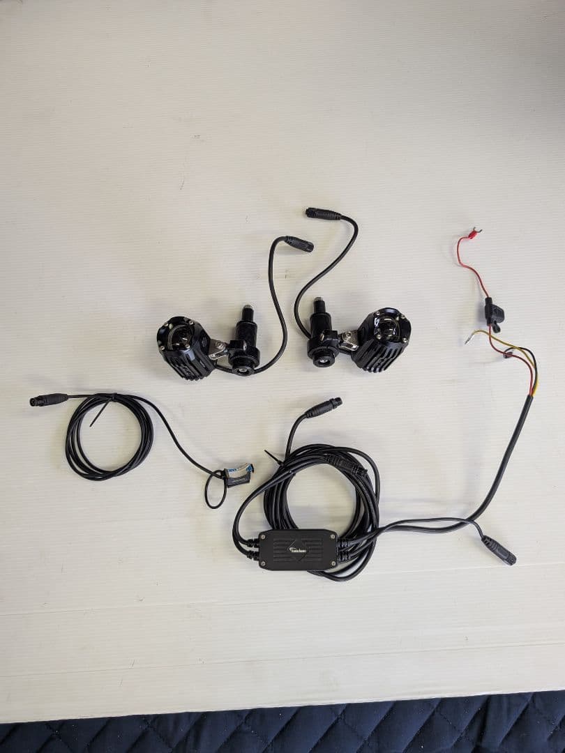 カエディア Cyber LED プロジェクターライト フォグランプ