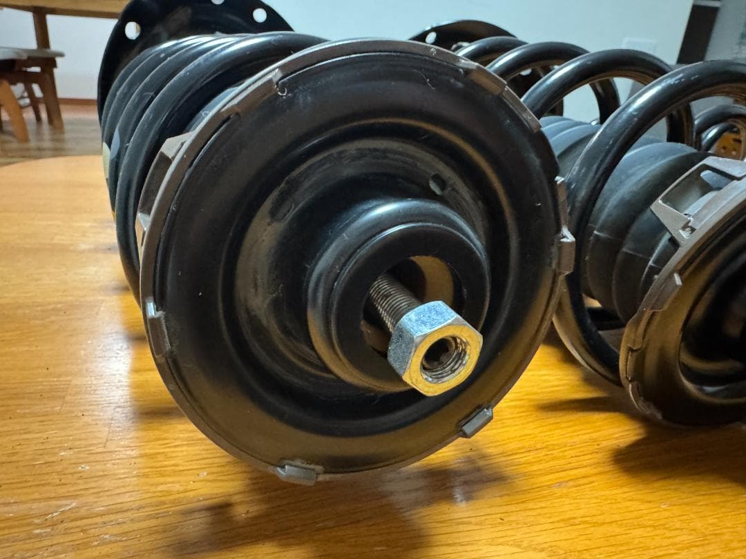 新車外し フリード GB3 純正 サスペンションキット