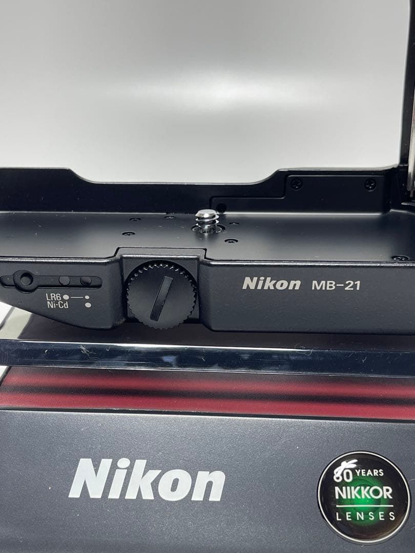 Nikon MB-21バッテリーグリップ