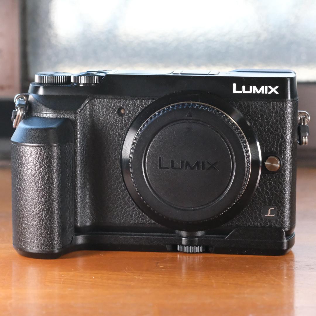 h*i様 Lumix 　DMC-GX7MK2　黒　純正グリップも！