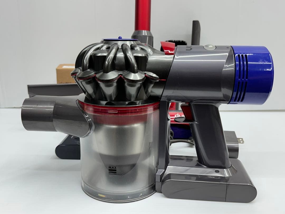 美品　ダイソン　掃除機　SV11 v7 slim 動作保証品　新品バッテリー付き