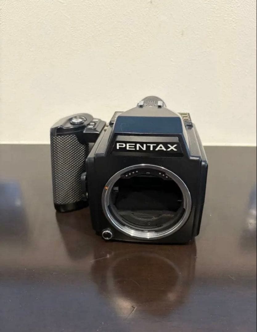 ジャンク品　通電確認済みPENTAX645 一眼レフ　中判カメラ　フィルカメラ