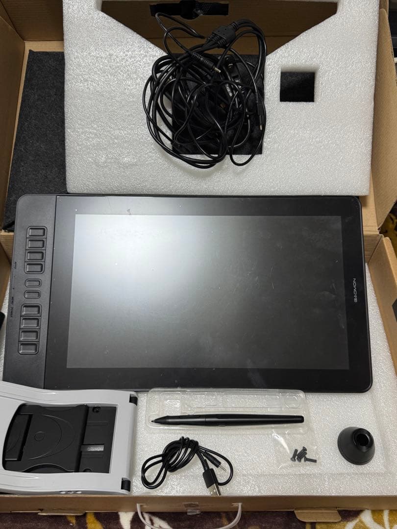 【最終値下げ】【付属品完備】GAOMON PD1560 液タブ