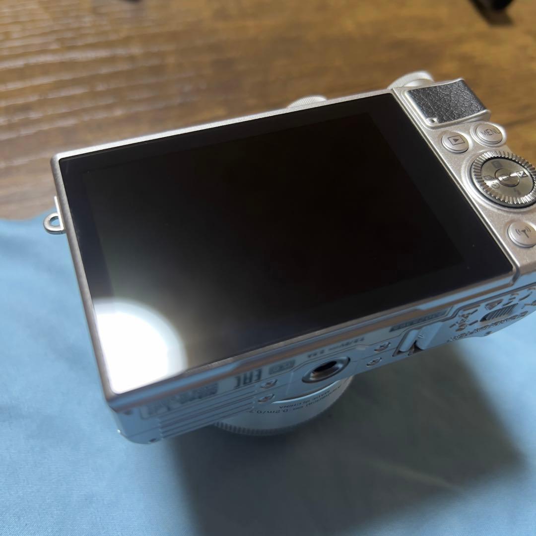 Nikon 1J5 18.5mm単焦点レンズセット　ニコン