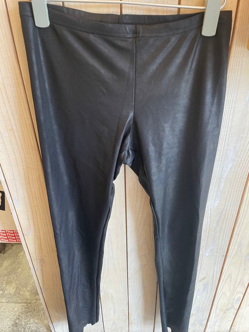 LGB フェイクレザー　レギンス サイズ０