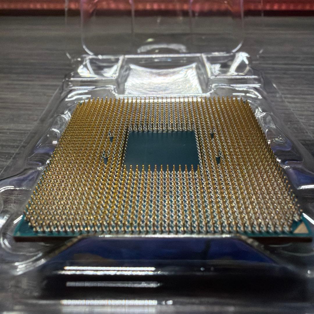 AMD Ryzen 5 5600X (外箱・リテールクーラー付属)