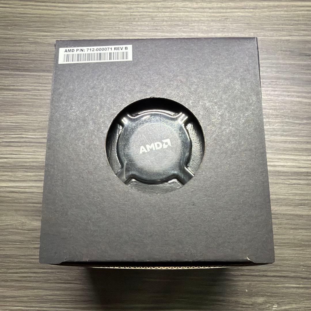 AMD Ryzen 5 5600X (外箱・リテールクーラー付属)