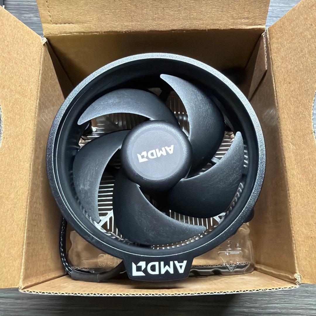 AMD Ryzen 5 5600X (外箱・リテールクーラー付属)