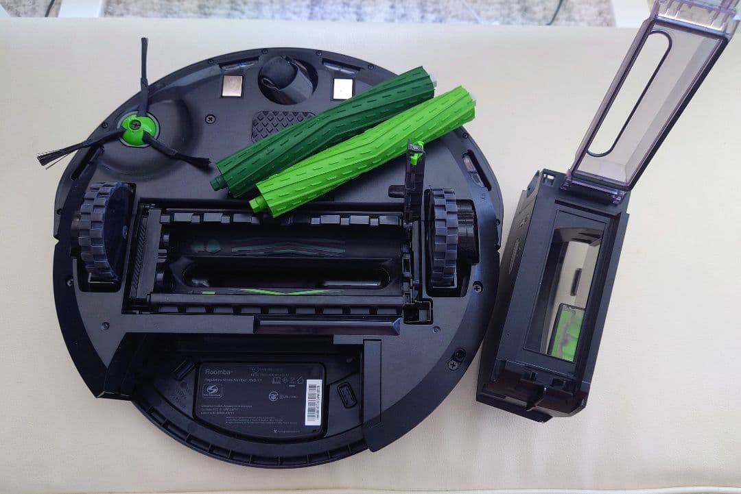 iRobot ルンバ i5+ 自動ゴミ収集　wifi対応 マッピング