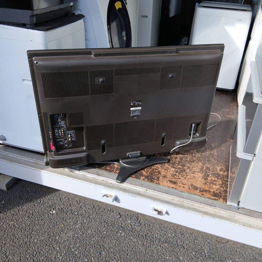 送料無料！　SHARP　46型　液晶カラーテレビ　LC-46SE1