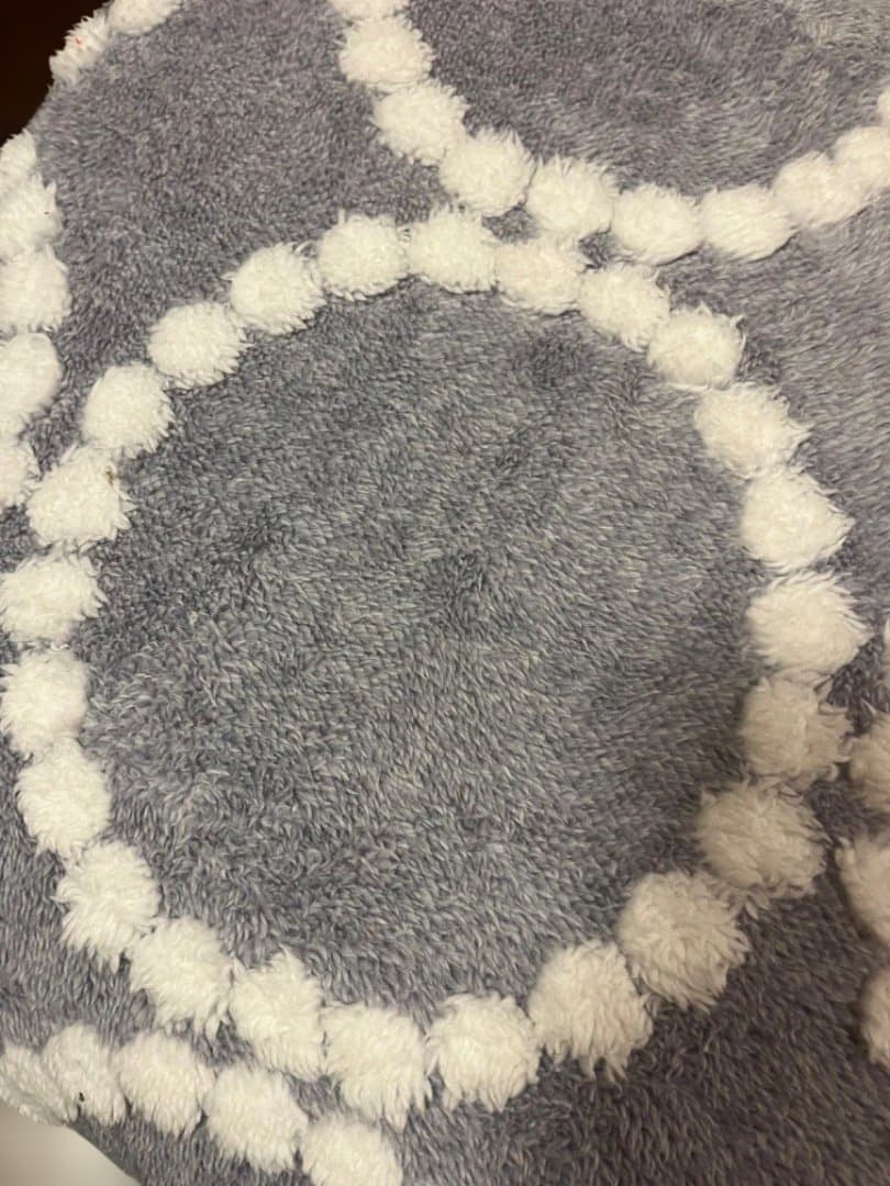 しまむら　シーズンリーズン　SESON REASON　ラグ　２畳　タンバリン