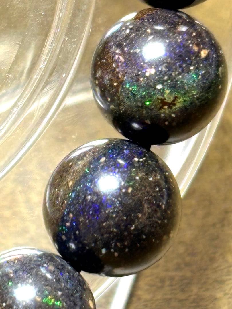 高品質！！　ブラックマトリックスオパールブレス約10.5㎜（新品）虹色遊色キラ2