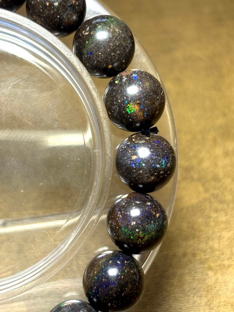 高品質！！　ブラックマトリックスオパールブレス約10.5㎜（新品）虹色遊色キラ2