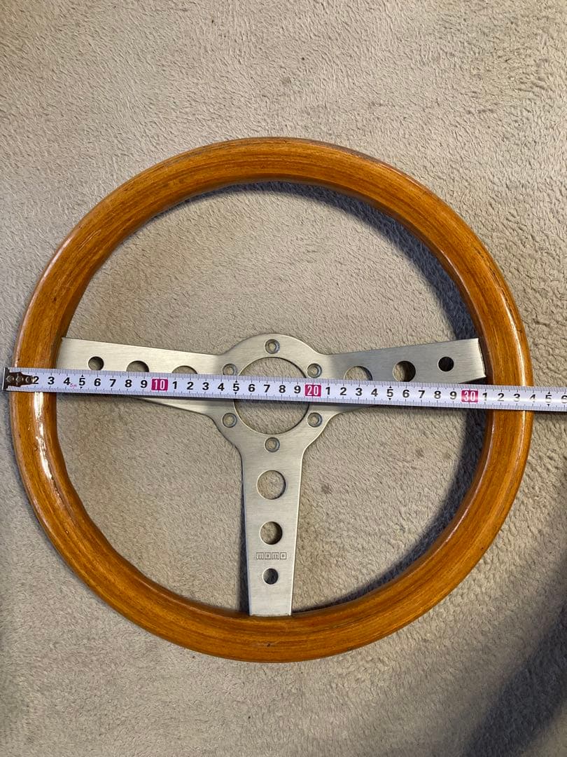 MOMO 3スポーク ステアリングホイール