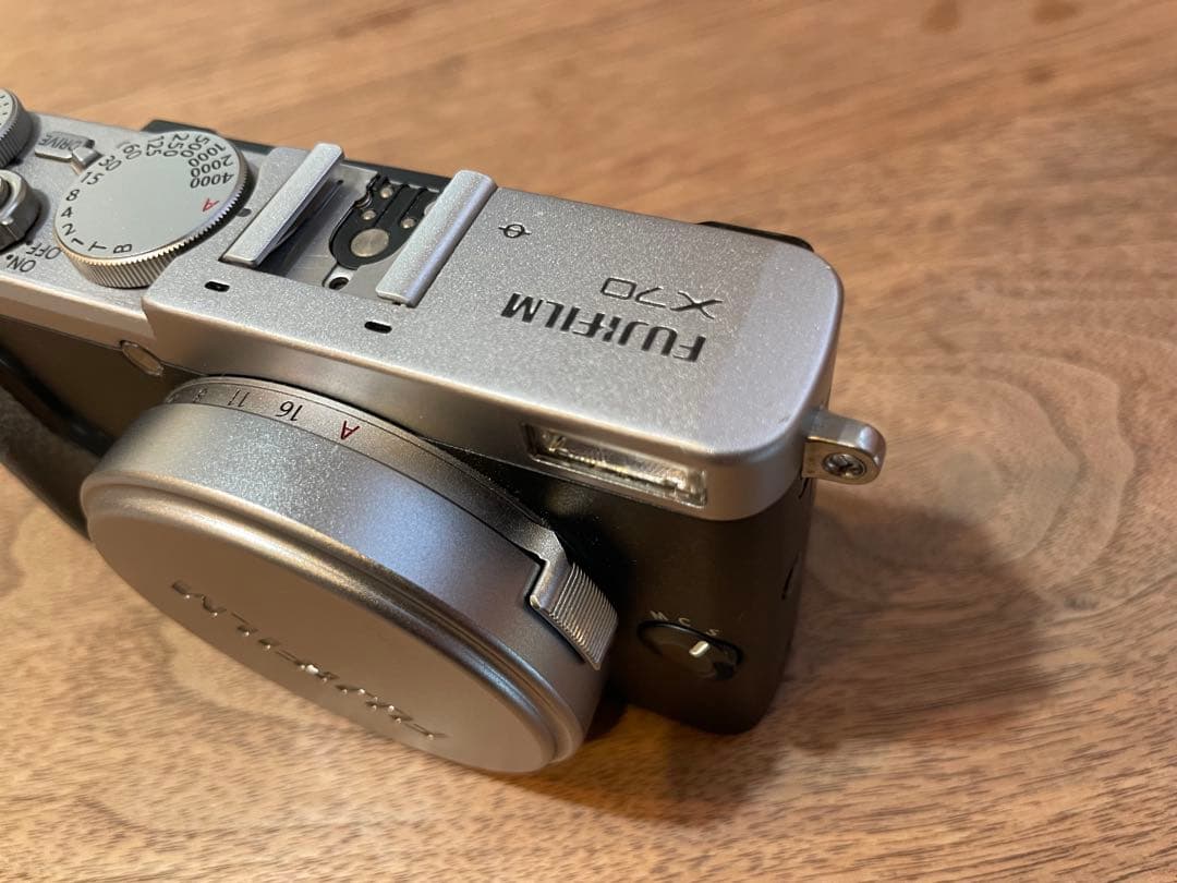 ＊FUJIFILM X70 シルバー＊