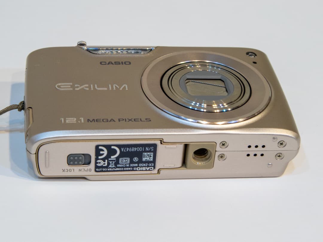 CASIO カシオ　EXILIM EX-Z450　コンデジ