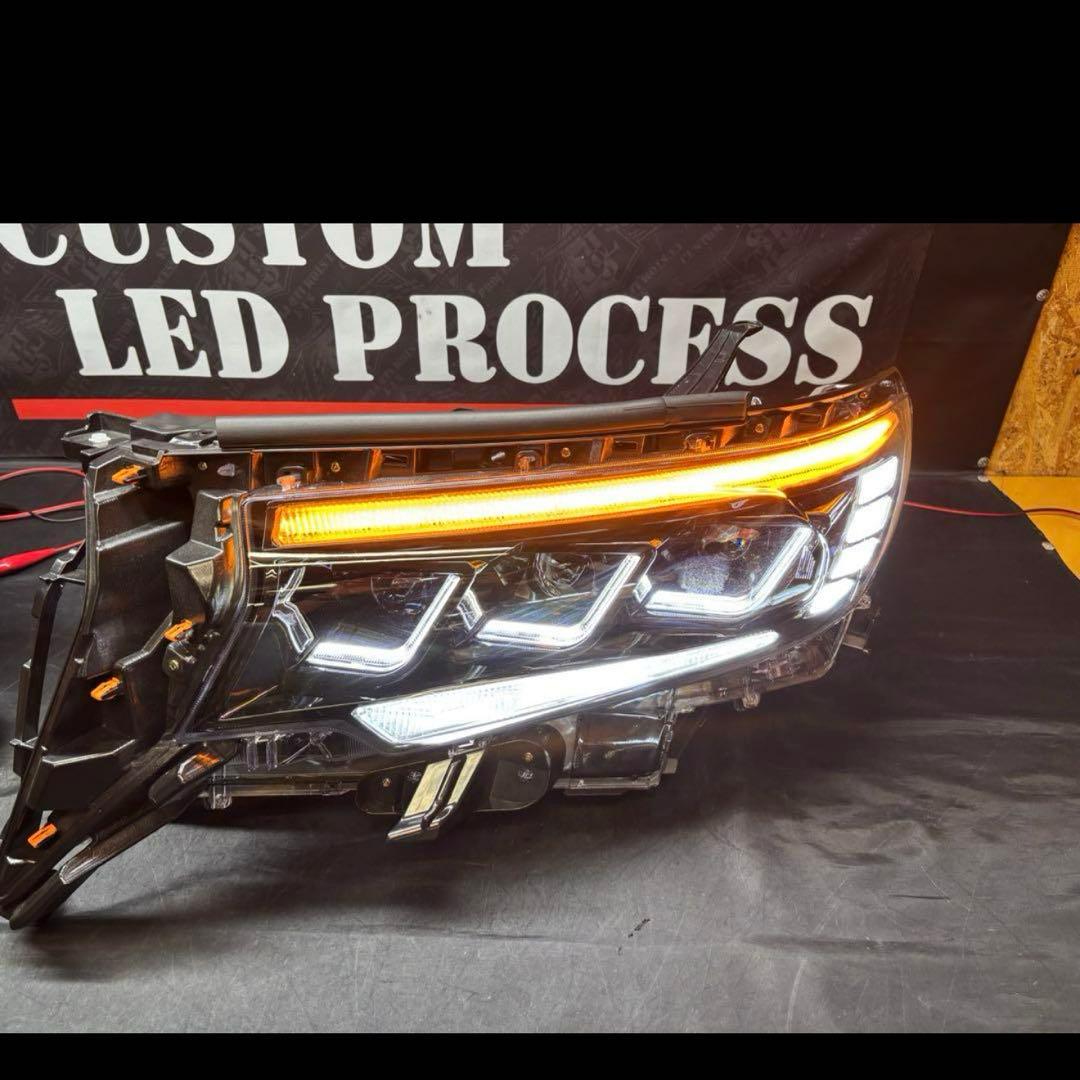 新品未使用ランドクルーザープラド150後期　三眼ヘッドライト