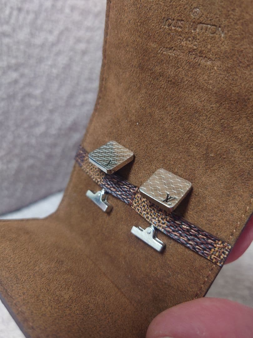 ☆LOUIS VUITTON☆　カフス ルイヴィトン　ケース付き　外箱付き