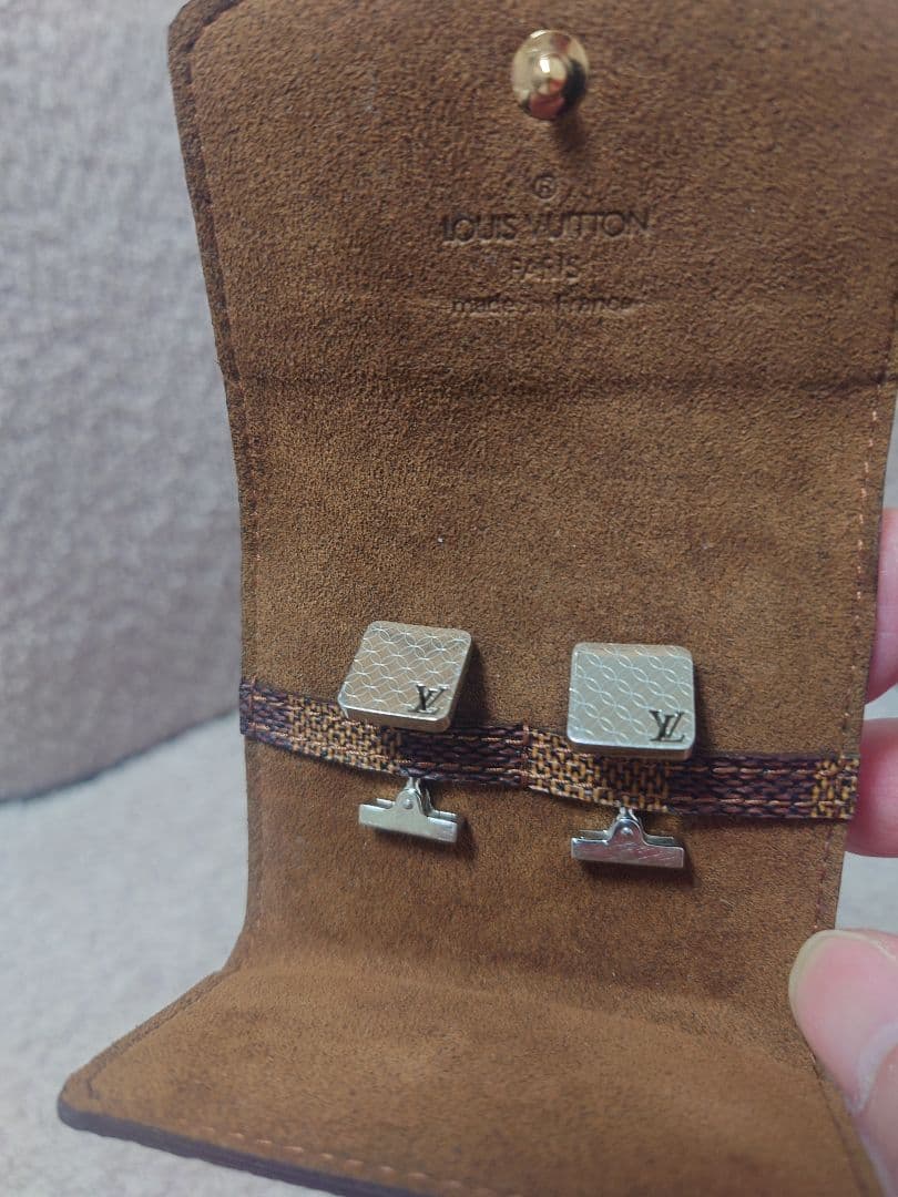 ☆LOUIS VUITTON☆　カフス ルイヴィトン　ケース付き　外箱付き