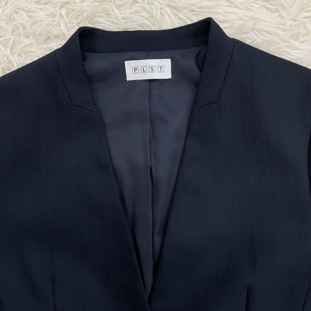 極美品　PLST セットアップ　ノーカラージャケット　スカートスーツ　ネイビー