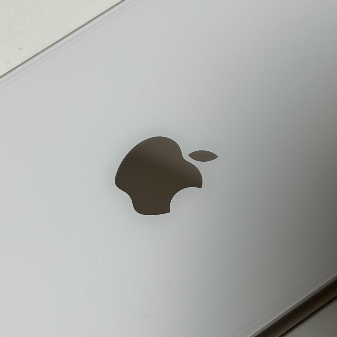 iPhone SE3 第3世代 スターライト 256GB