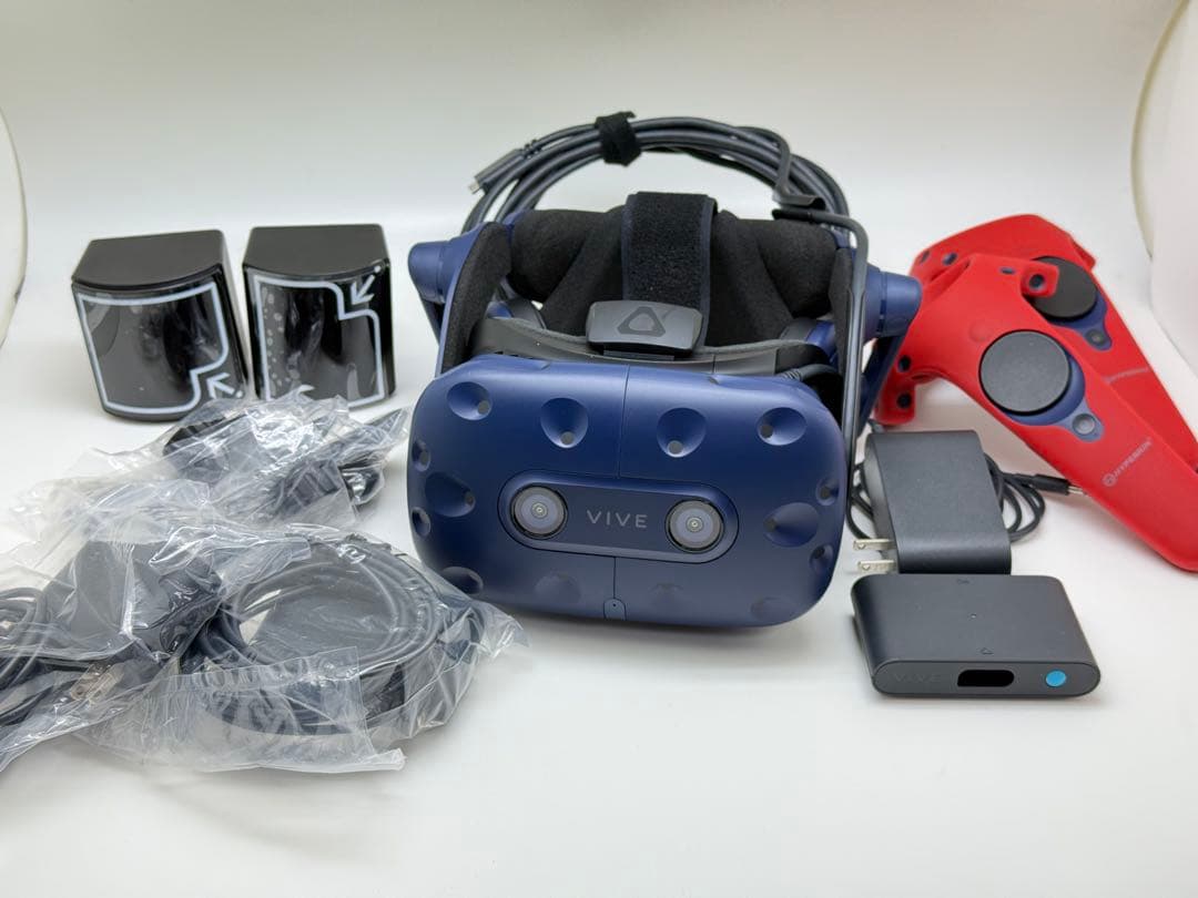 HTC VIVE PRO（ベースステーション2.0×2、互換非フレネルレンズ）