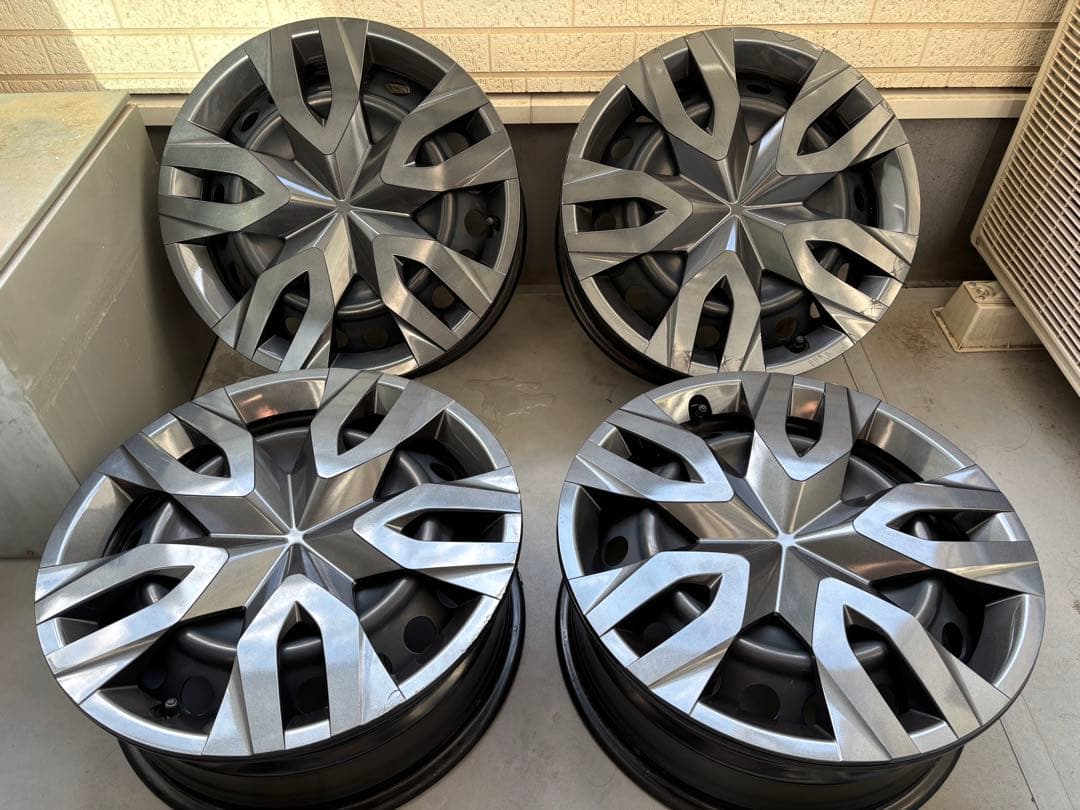 【送料込み】トヨタ60系プリウス 純正スチールホイール