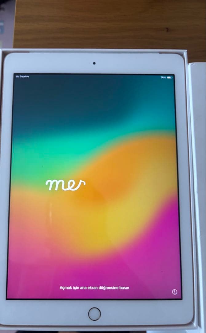 iPad本体 iPad (6th Generation) 32GB Wi-Fi