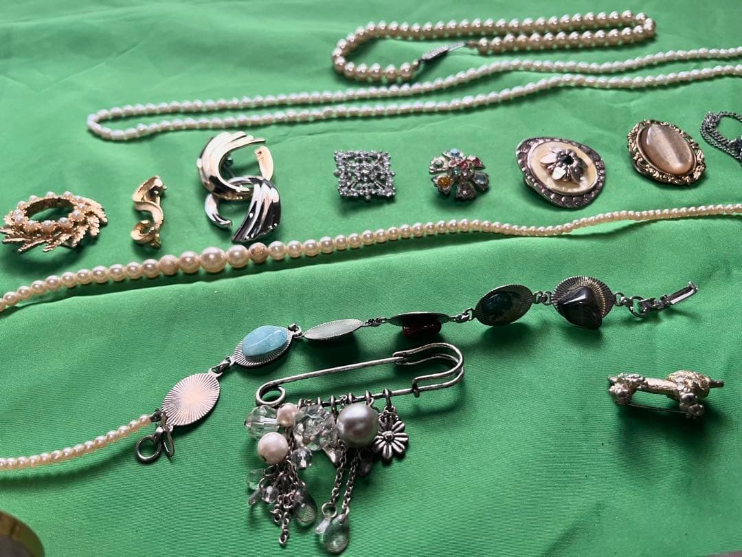 アンティーク　ジュエリーコレクション　70点以上