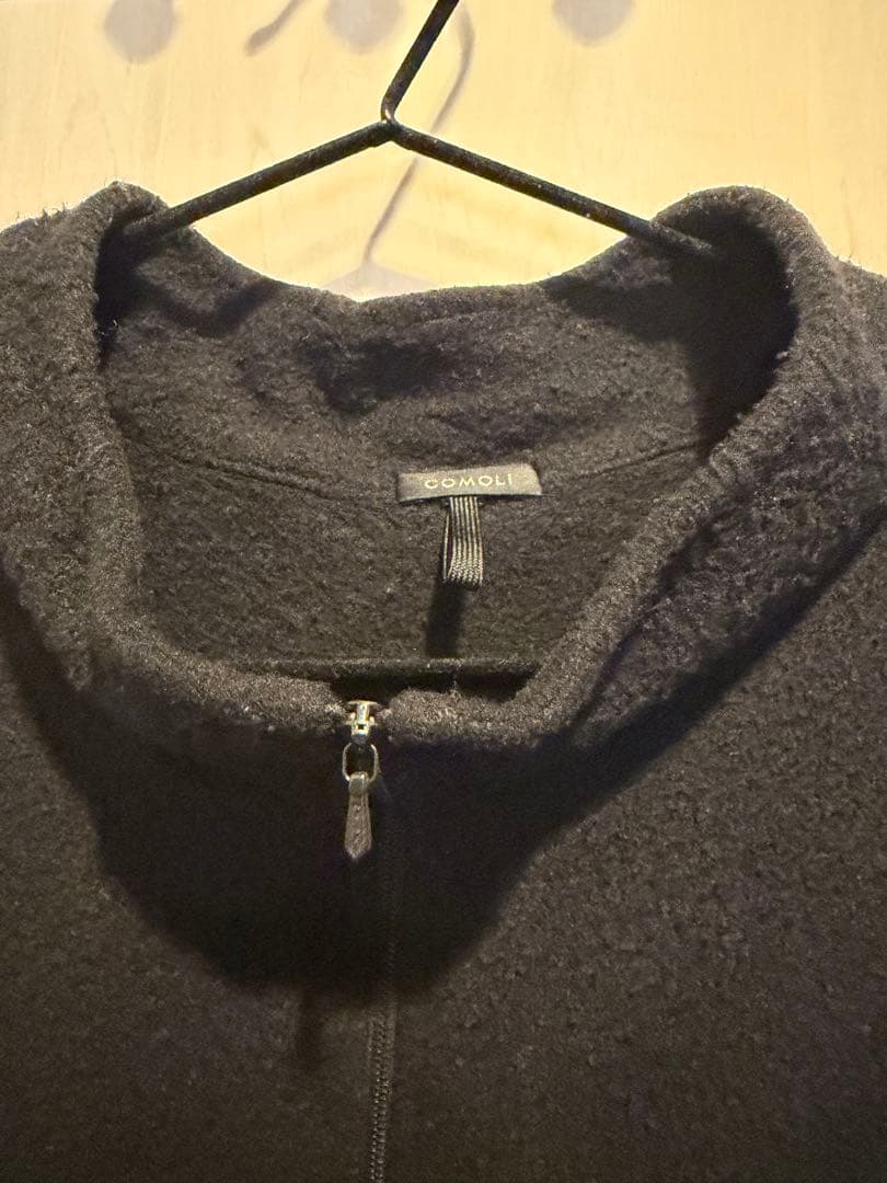 COMOLI シルクフリースベスト